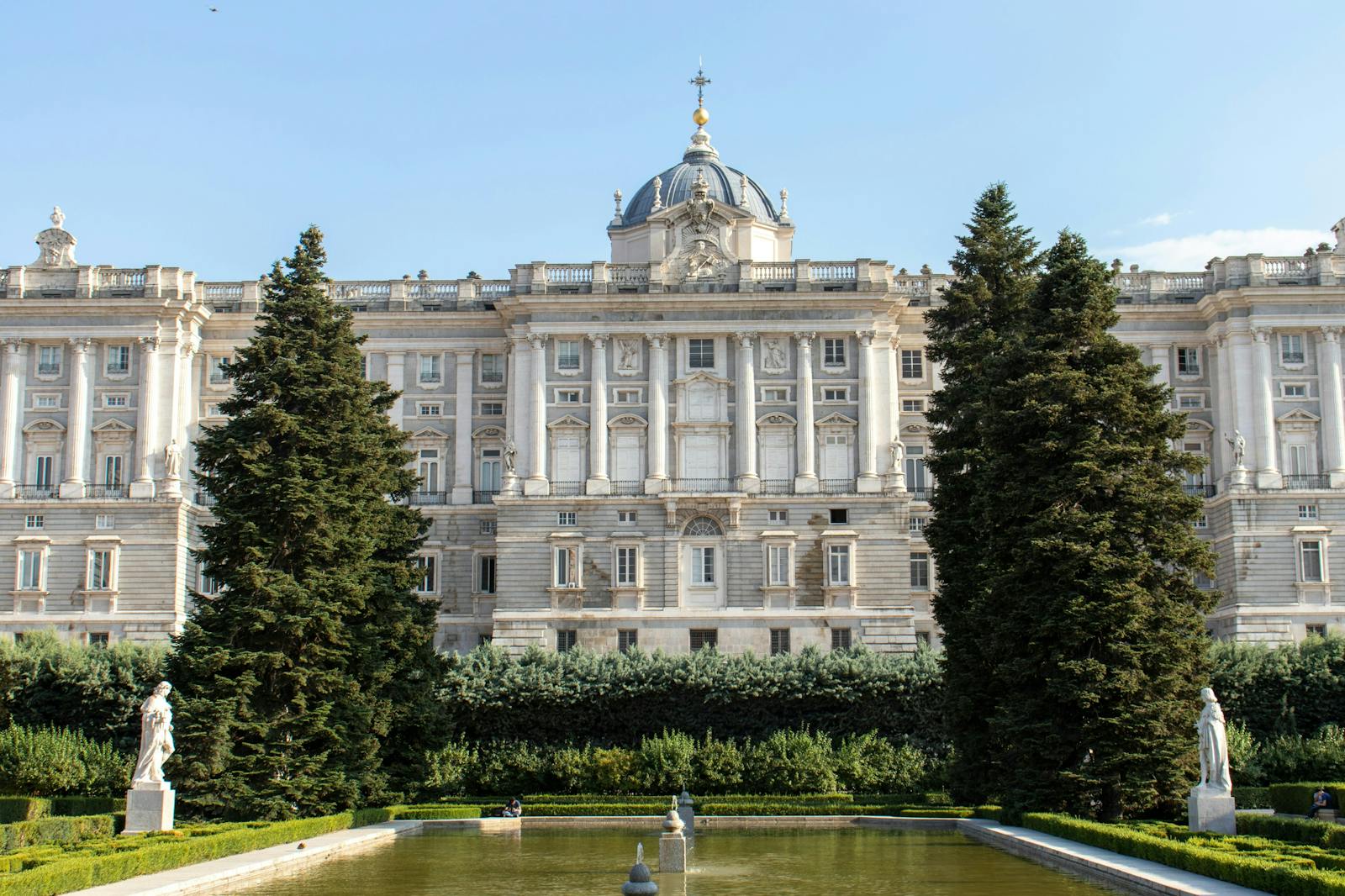 Le Palais Royal de Madrid vu depuis le jardin